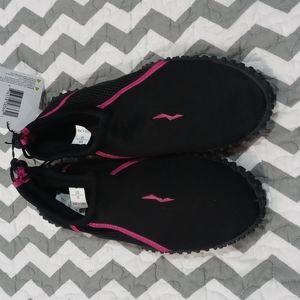 Ladies size 10 water shoes